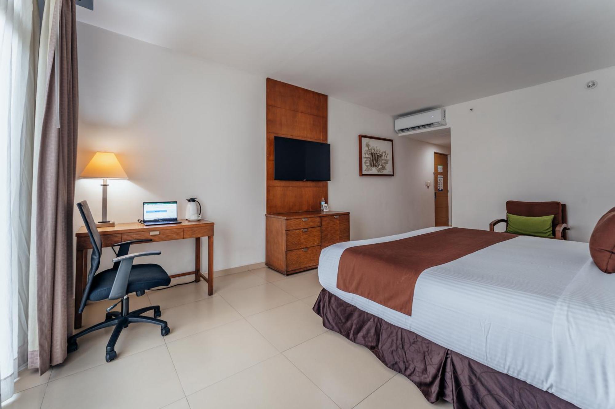 Hotel La Venta Inn Villahermosa Bagian luar foto