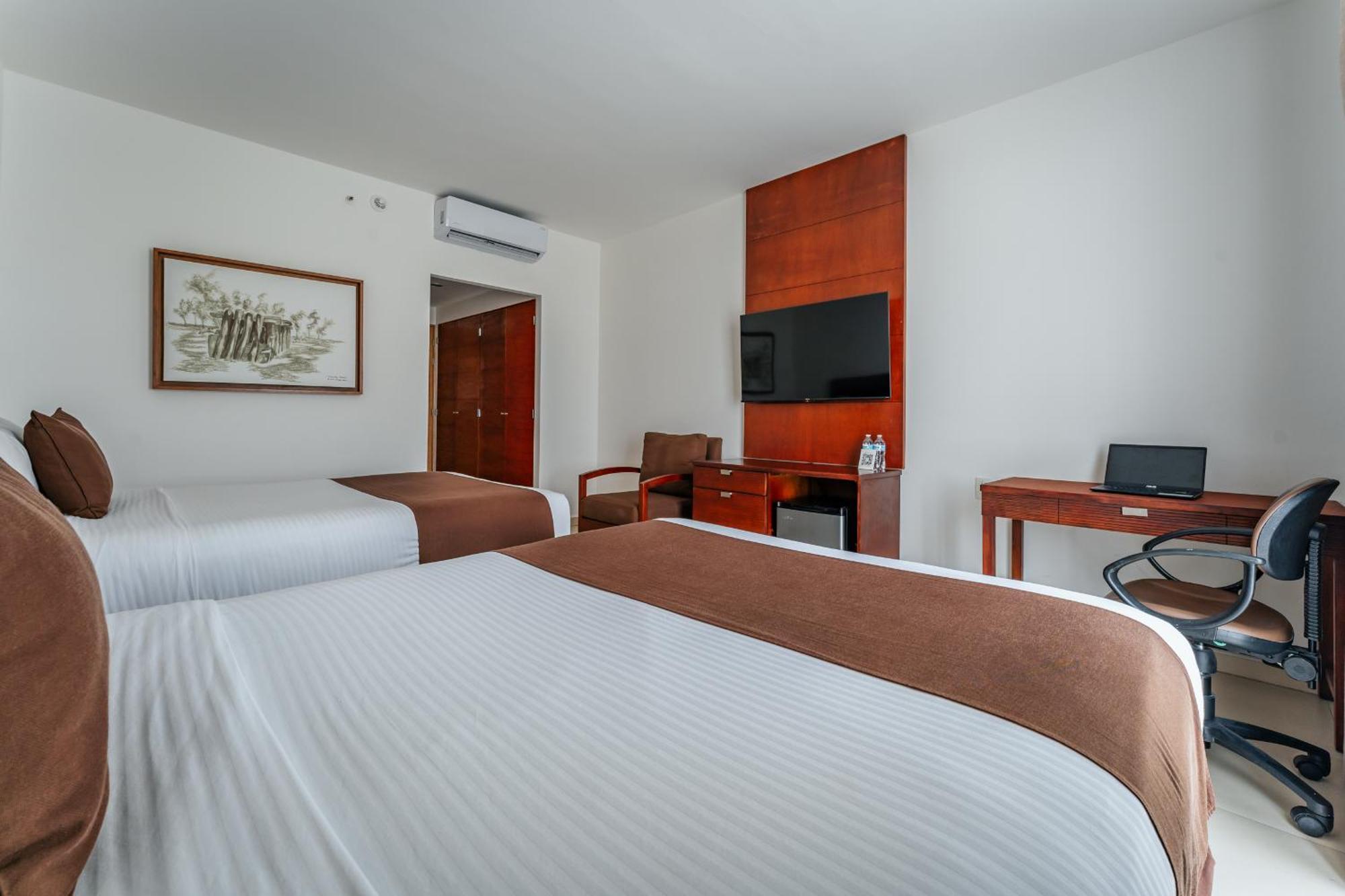 Hotel La Venta Inn Villahermosa Bagian luar foto