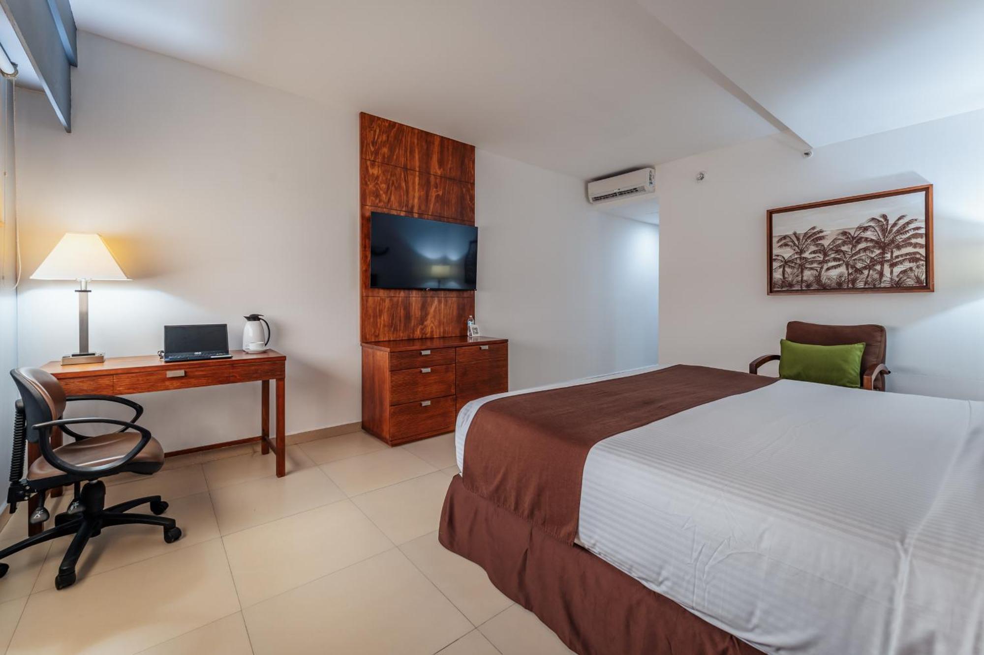 Hotel La Venta Inn Villahermosa Bagian luar foto