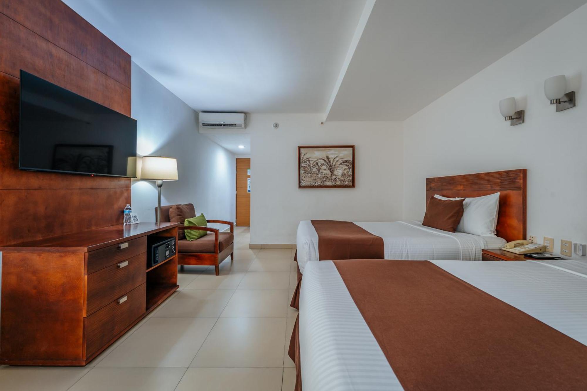 Hotel La Venta Inn Villahermosa Bagian luar foto