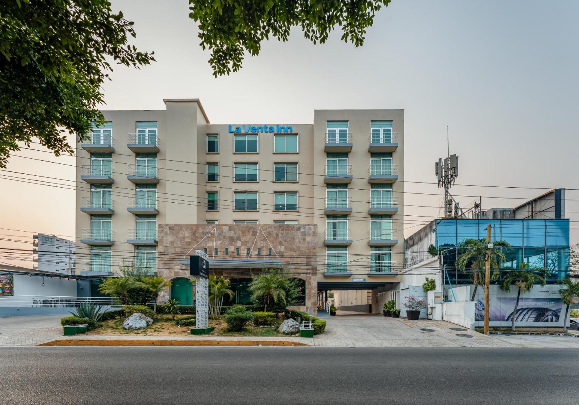 Hotel La Venta Inn Villahermosa Bagian luar foto